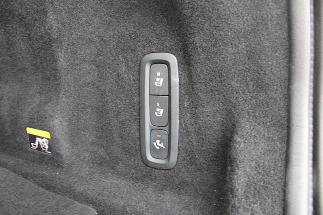 Volvo XC60 T8 Automaat Twin Engine AWD Inscription | Head-Up | Pano-dak | Trekhaak | Verw. stoel & stuurwiel | 21" LMV