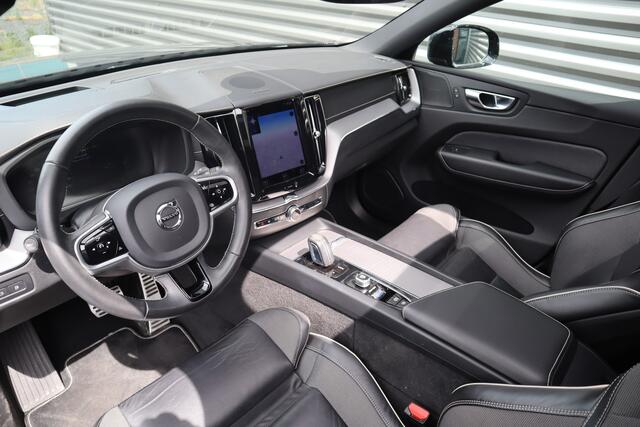 Volvo XC60 2.0 Recharge T6 AWD R-Design Panorama dak / Head-Up / Harman Kardon / 360 camera / Adaptieve cruise /