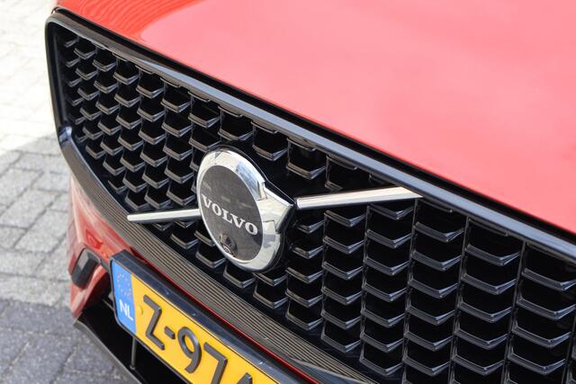 Volvo XC60 2.0 T6 Plug-in hybrid AWD Ultimate Dark