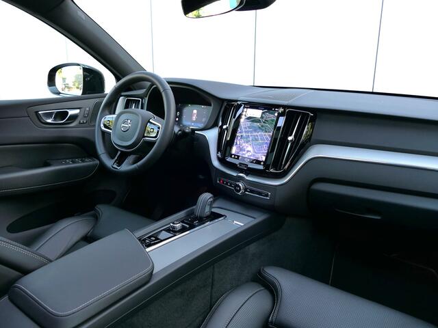 Volvo XC60 2.0 T8 Plug-in hybrid AWD Plus Dark 12 MND garantie / Panoramadak / Harman/Kardon /