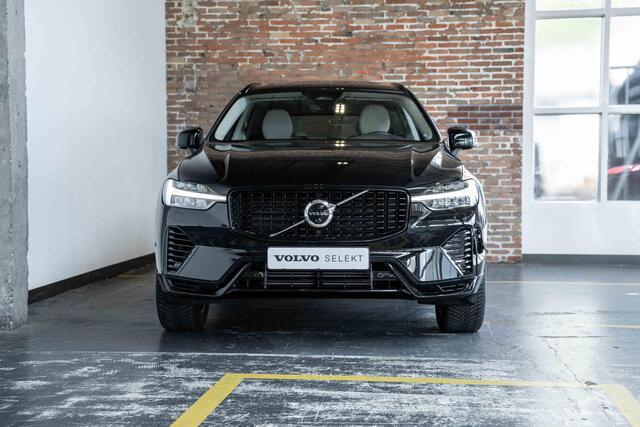 Volvo XC60 T6 Automaat Plug-in hybrid AWD Plus Dark | Harman Kardon premium audio | Blond lederen bekleding | Panoramadak | Google infotainment | 4-seizoenenbanden | Adaptive cruise control | Semi-electrische wegklapbare trekhaak | 360° parkeercamera | Parkeersensor
