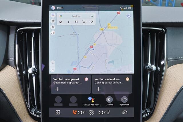 Volvo XC60 T8 Recharge AWD Ultra Dark - LONG RANGE - Panorama/schuifdak - IntelliSafe Assist & Surround - 360º Camera - Harman/Kardon audio - Adaptieve LED koplampen - Verwarmde voorstoelen, stuur & achterbank - Parkeersensoren voor & achter - Elektr. bedienb. voors