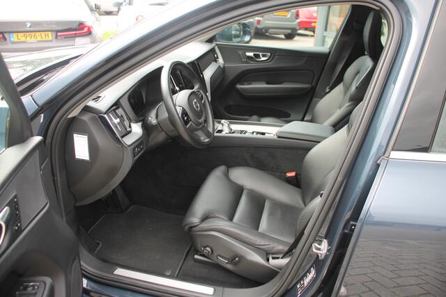 Volvo XC60 2.0 T8 Twin Engine AWD Inscription ? Panoramadak ? Leer ? Electr. trekhaak ? CarPlay