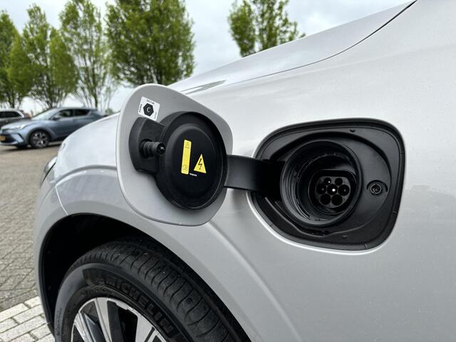Volvo XC60 2.0 T6 Long Range Plug-in hybrid AWD Inscription | Memorystoelen | Schuif-/kanteldak| Park Camera | Keyless Entry