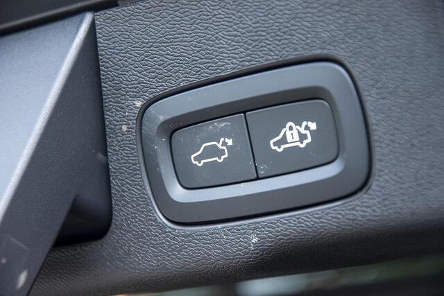 Volvo XC60 2.0 RECHARGE T6 AWD PLUS BRIGHT 21 INCH