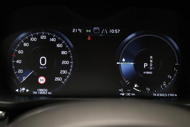 Volvo XC60 2.0 Recharge T6 AWD R-Design | LIGHTNING / LOUNGE- PACK | PANORAMADAK | HEAD UP | 360 CAMERA | TREKHAAK