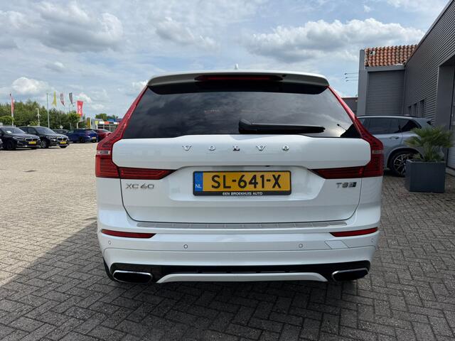 Volvo XC60 2.0 T8 Twin Engine AWD R-Design Panoramadak Trekhaak
