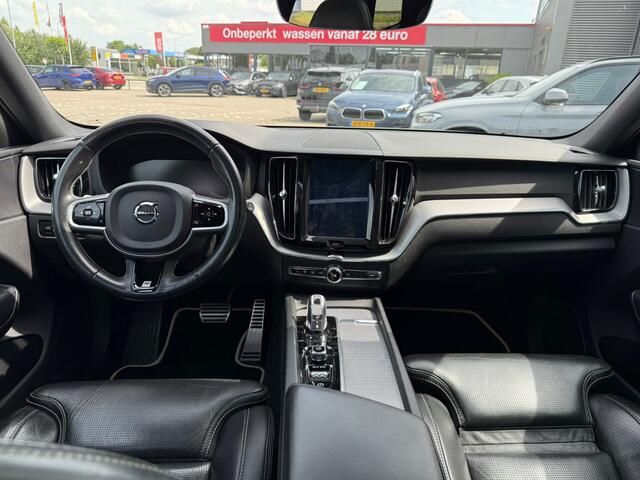 Volvo XC60 2.0 T8 Twin Engine AWD R-Design Panoramadak Trekhaak