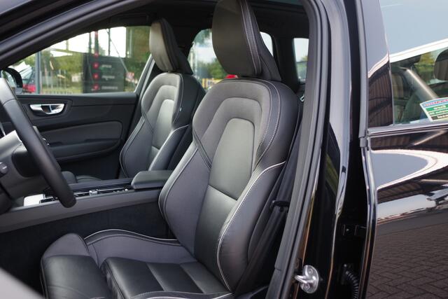 Volvo XC60 2.0 T6 350 PK Plug-in hybrid AWD Plus Dark, Trekhaak, Panoramadak, Adap. Cruise Control