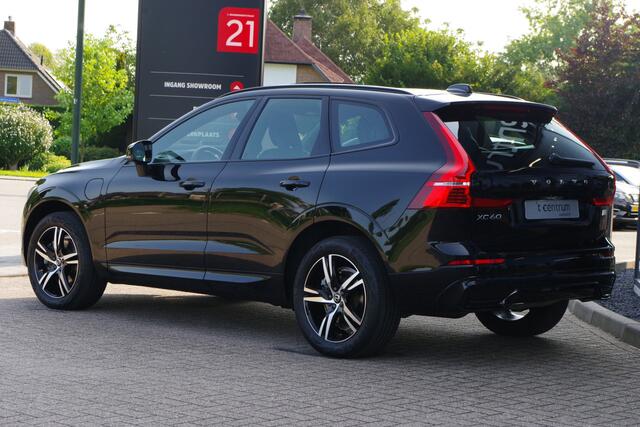 Volvo XC60 2.0 T6 350 PK Plug-in hybrid AWD Plus Dark, Trekhaak, Panoramadak, Adap. Cruise Control