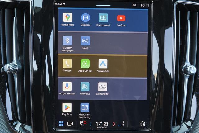 Volvo XC60 T6 Recharge AWD Ultra Black Edition - LONG RANGE - Panorama/schuifdak - IntelliSafe Assist & Surround - 360º Camera - Bowers & Wilkins audio - Adaptieve LED koplampen - Verwarmde voorstoelen & stuur - Parkeersensoren voor & achter - Elektr. bedienb. voors