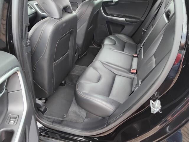 Volvo XC60 2.0 D4 FWD MOMENTUM / 98000 KM