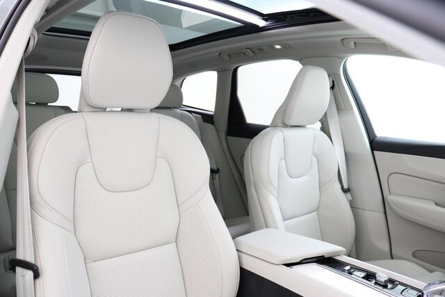 Volvo XC60 T6 PLUG-IN HYBRID AWD ULTRA BRIGHT -PANO.DAK|BOWERS&WILKINS|LUCHTVERING|360°CAM|20"|GEVENT.LEDER+MASSAGE