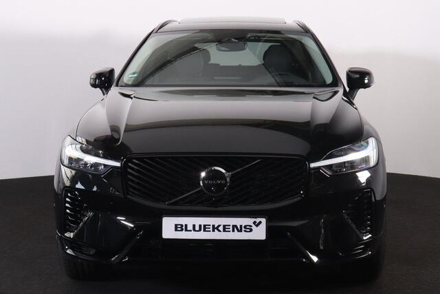 Volvo XC60 T8 Recharge AWD Ultra Dark - LONG RANGE - Panorama/schuifdak - IntelliSafe Assist & Surround - 360º Camera - Harman/Kardon audio - Adaptieve LED koplampen - Verwarmde voorstoelen, stuur & achterbank - Parkeersensoren voor & achter - Elektr. bedienb. voors