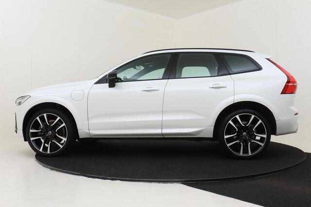 Volvo XC60 T6 PLUG-IN HYBRID AWD ULTRA DARK -PANO.DAK|HEAD-UP DISP.|HARMAN/KADON|LUCHTVERING|CAMERA