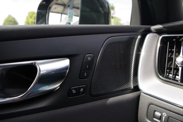 Volvo XC60 2.0 T8 AWD 409 PK Polestar Engineered PHEV, Panoramadak, Trekhaak, 360 Camera, H/K Sound, Winterpakket