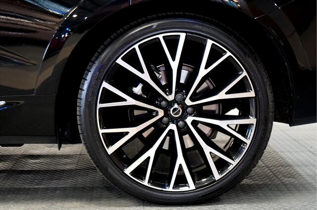 Volvo XC60 2.0 T8 AWD 287kW/390pk Aut8 Plug-In Hybrid Ultimate Bright LUCHTVERING + BOWERS&WILKINS + PANORAMADAK + STOELMASSAGE + STANDKACHEL + + PILOT ASSIST + ADAPT.CRUISE + STOELVERWARMING&-VENTILATIE + 360 CAMERA + STUURVERWARMING + PARKSENSOREN + 22" LM-VELGEN!