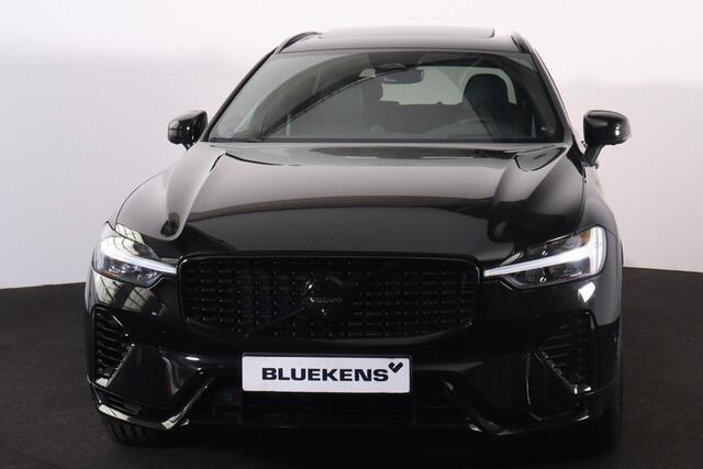 Volvo XC60 T8 Recharge AWD Ultra Black Edition - LONG RANGE - Luchtvering - Panorama/schuifdak - IntelliSafe Assist & Surround - 360º Camera - Adaptieve LED koplampen - Verwarmde voorstoelen & stuur - Parkeersensoren voor & achter - Elektr. bedienb. voorstoelen met
