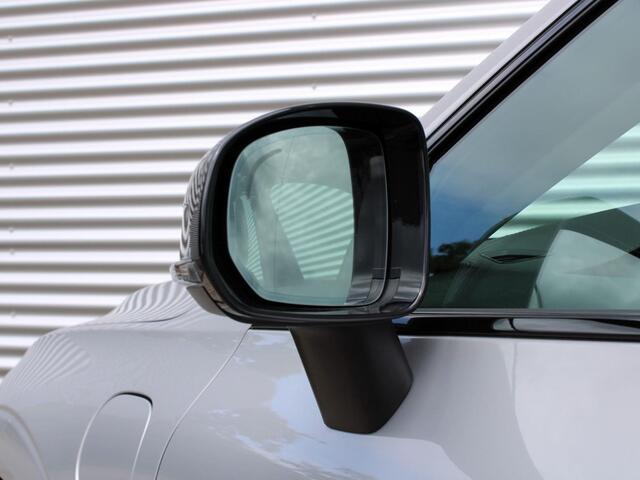 Volvo XC60 2.0 T6 Plug-in hybrid AWD Ultra Dark Automaat / Panoramadak / Trekhaak / 360* camera