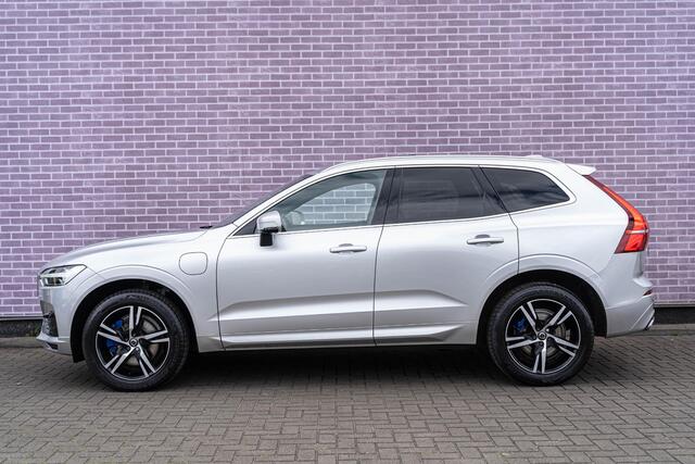 Volvo XC60 T8 Twin Engine AWD R-Design | Head-up Display | Trekhaak | Panoramadak | Full LED | Carplay | Harman Kardon | 360º Camera | Elektr. achterklep