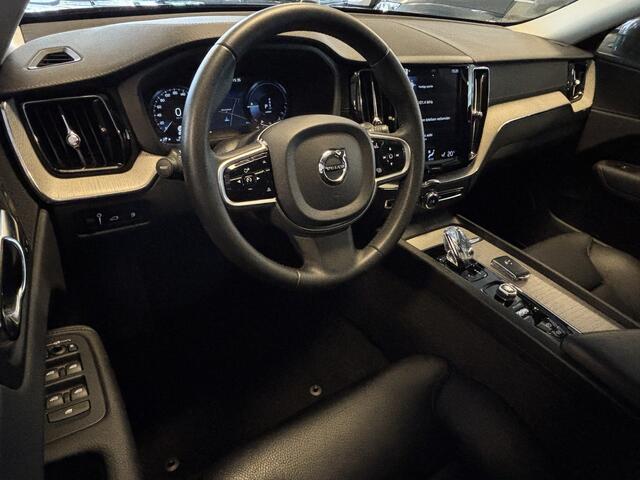 Volvo XC60 T8 AWD Inscription / Panodak / Leer / BLIS / full LED / Apple Carplay / Camera / Adapt Cruise / Pilot ass - Elek Trekhaak -