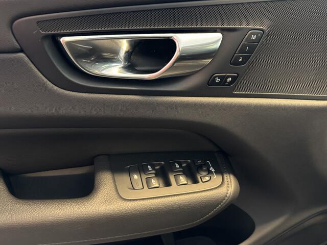 Volvo XC60 T8 AWD Inscription / Panodak / Leer / BLIS / full LED / Apple Carplay / Camera / Adapt Cruise / Pilot ass - Elek Trekhaak -