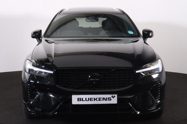 Volvo XC60 T6 Recharge AWD Plus Black Edition - LONG RANGE - Luchtvering - Panorama/schuifdak - IntelliSafe Assist & Surround - 360º Camera - Bowers & Wilkins audio - Adaptieve LED koplampen - Verwarmde voorstoelen, stuur & achterbank - Parkeersensoren voor & achter