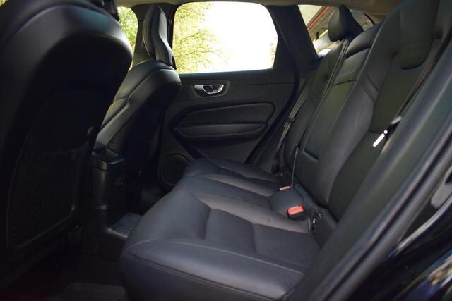 Volvo XC60 2.0 T6 AWD Inscription met Pano/21inch/Nappa/Harma