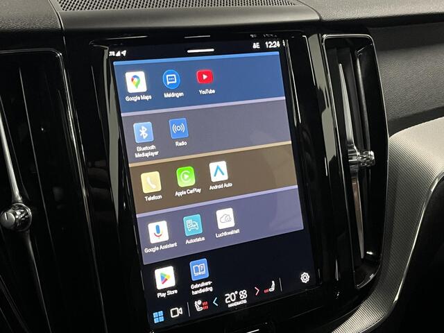 Volvo XC60 2.0 T6 Plug-in hybrid Black Edition | Open dak | Trekhaak | Long range | Adapt. Cruise control | Harman/Kardon |