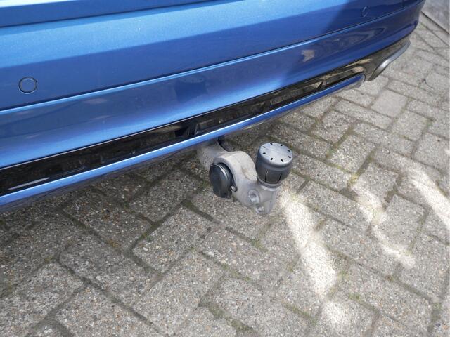 Volvo XC60 2.0 T5 AWD R-Design