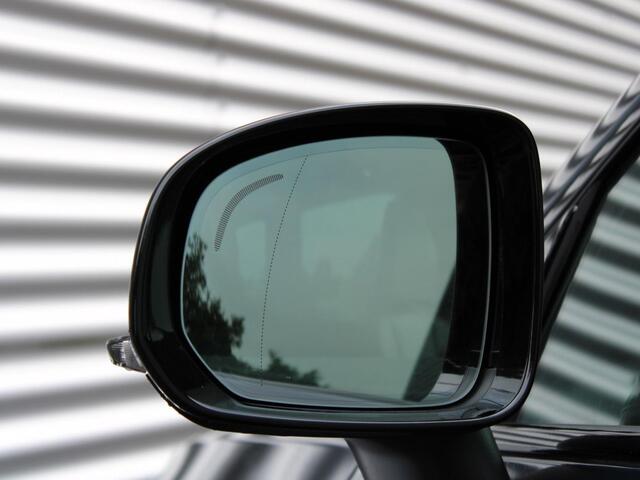 Volvo XC60 2.0 T6 Plug-in hybrid AWD Ultra Dark Automaat / Panoramadak / Head-up display / Trekhaak