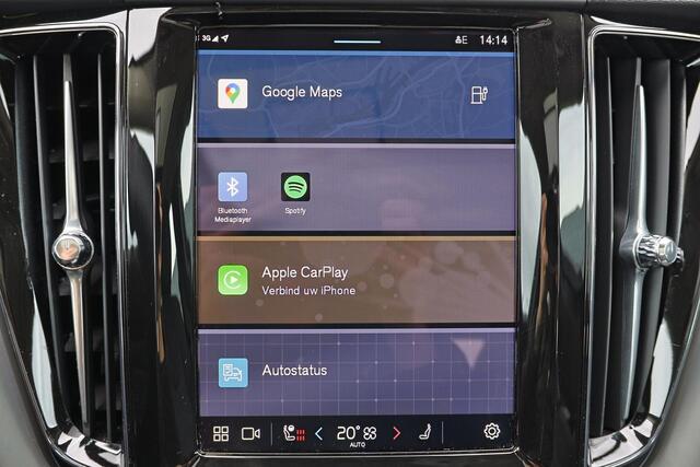 Volvo XC60 T6 Recharge AWD Core Bright - LONG RANGE - Panorama/schuifdak - IntelliSafe Assist & Surround - Parkeercamera achter - Verwarmde voorstoelen, stuur & achterbank - Parkeersensoren voor & achter - Draadloze tel. lader - 18' LMV