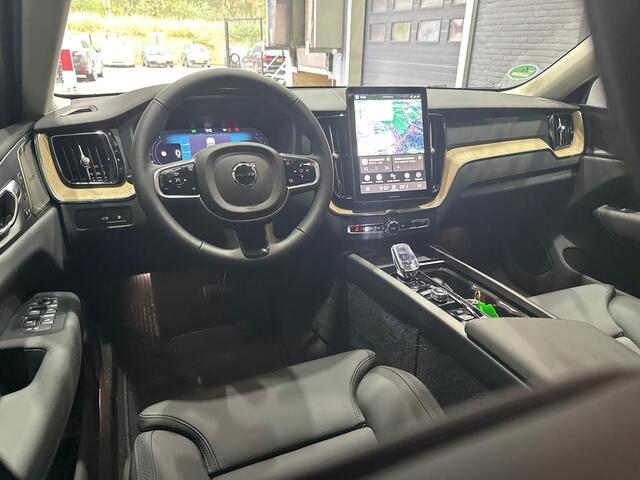 Volvo XC60 T6 Plug-in hybrid Plus Dark | FACELIFT | harman/kardon | Head-Up | Panoramadak | ACC | 360° Camera