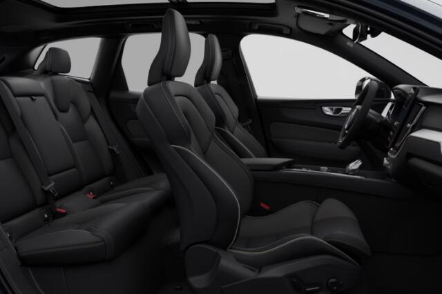 Volvo XC60 T6 350PK Automaat AWD Plus Black Edition Apple Carplay / Adaptive cruise control / Panorama dak / Sportstoelen / Elektrisch bedienbare bestuurderstoel met geheugen / Keyless Entry / Elektrische achterklep