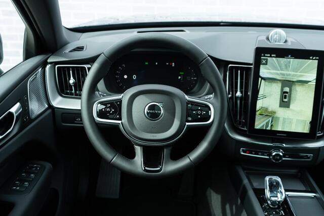Volvo XC60 T8 Plug-in hybrid AWD Ultra Black Edition - Facelift - | Op voorraad | Luchtvering | Bowers & Wilkins | Massage/ventilatie stoelen | Gelamineerde zijruiten | 22" LM