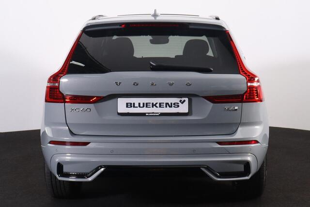 Volvo XC60 T6 Recharge AWD Plus Dark - LONG RANGE - Panorama/schuifdak - IntelliSafe Assist & Surround - 360º Camera - Harman/Kardon audio - Adaptieve LED koplampen - Verwarmde voorstoelen, stuur & achterbank - Parkeersensoren voor & achter - Elektr. bedienb. voorst