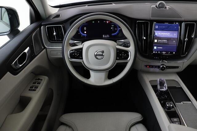 Volvo XC60 T6 PLUG-IN HYBRID AWD ULTRA DARK -PANO.DAK|BOWERS&WILKINS|GEVENT.LEDER+MASSAGE|360°CAM|TREKHAAK|22"