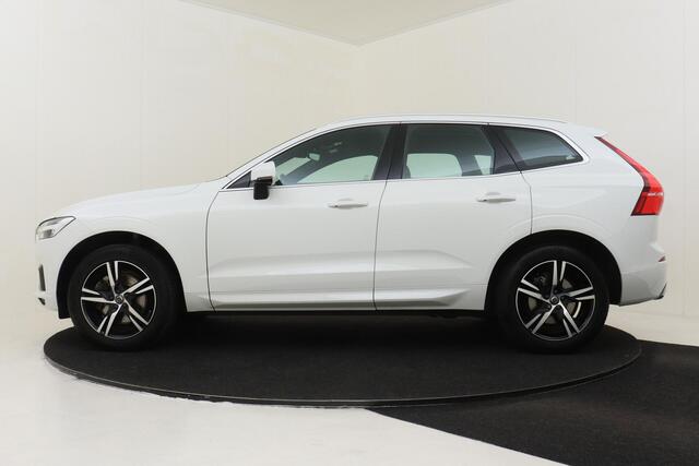 Volvo XC60 T4 AUT. R-DESIGN -PANO.DAK|KEYLESS|TREKHAAK|PDC|VERW.VOORSTOELEN|BLIS