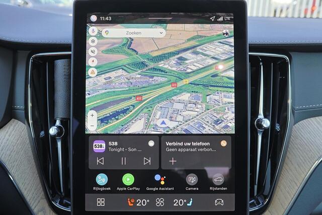 Volvo XC60 T6 Plug-in hybrid AWD Ultra Dark - Luchtvering - Panorama/schuifdak - IntelliSafe Assist & Surround - 360º Camera - Harman/Kardon audio - Adaptieve LED koplampen - Nappaleder - Verwarmde voorstoelen, stuur & achterbank - Stoelventilatie - Parkeersensoren 