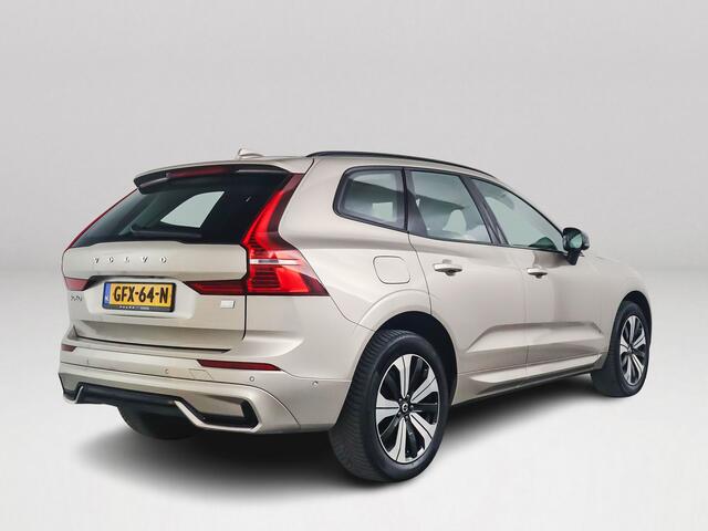 Volvo XC60 T6 Plug-in hybrid AWD Plus Dark | Panoramadak | 360° camera | Stoel- en Stuurverwarming | Trekhaak