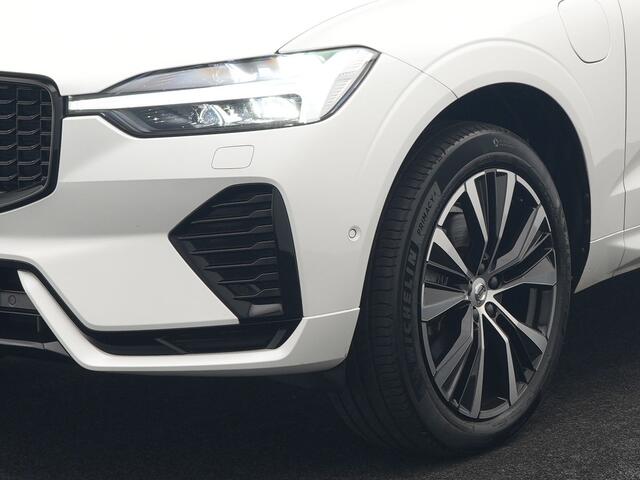 Volvo XC60 T8 AWD Ultimate Dark Long Range Plug In Hybrid 456pk Dealer O.H PHEV | Luchtvering | Panodak | Head Up | Adaptive Cruise | Lederen Sportstoelen Ventilatie & Massage & Memory | 360 Camera | Bowers & Wilkins | Google Assistent | Blis | Keyless |