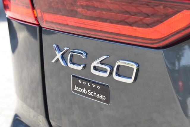 Volvo XC60 T6 350PK Plug-in hybrid AWD Ultra Dark Nieuw | Luchtvering | 21"LMV | 360 camera | Panodak | HUD | H&K