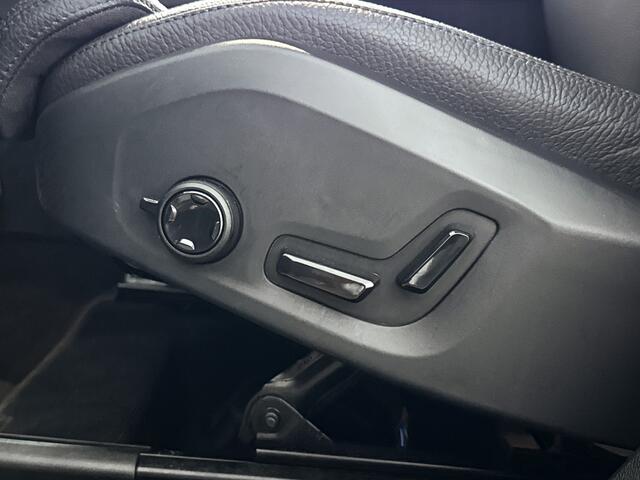 Volvo XC60 T6 Aut. Plug-in hybrid AWD Plus Dark | Panoramadak | 360° camera | Stoel- en stuurverwarming | Trekhaak