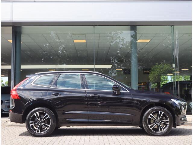 Volvo XC60 2.0 B5 250 PK Momentum Exclusive / Panoramadak