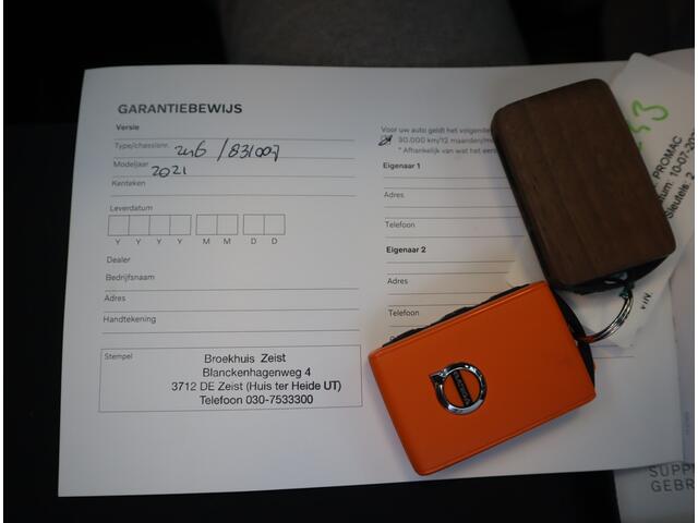 Volvo XC60 2.0 B5 250 PK Momentum Exclusive / Panoramadak