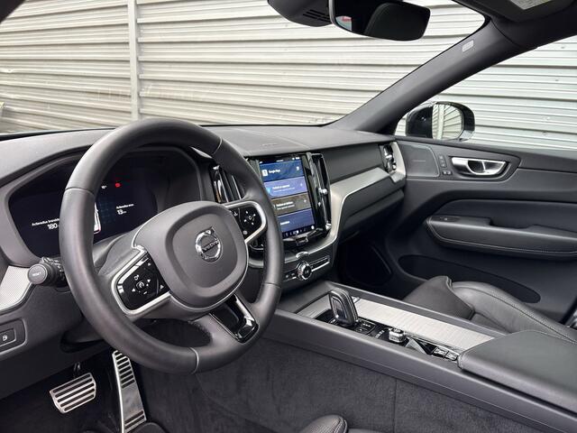 Volvo XC60 T6 Plug-in hybrid AWD R-Design / Stoelventilatie & massage / Luchtvering / 20" / Long Range /