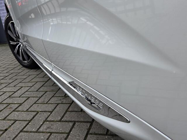 Volvo XC60 T6 Plug-in hybrid AWD Inscription | Long Range | Trekhaak 2250 kg | Stoelventilatie | Massagestoelen | Panoramadak | Adaptive cruis-control | Parkeercamera | Draadloos laden telefoon