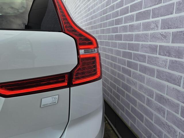 Volvo XC60 T6 Plug-in hybrid AWD Inscription | Long Range | Trekhaak 2250 kg | Stoelventilatie | Massagestoelen | Panoramadak | Adaptive cruis-control | Parkeercamera | Draadloos laden telefoon
