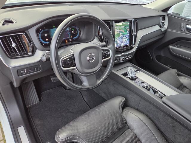 Volvo XC60 T6 Plug-in hybrid AWD Inscription | Long Range | Trekhaak 2250 kg | Stoelventilatie | Massagestoelen | Panoramadak | Adaptive cruis-control | Parkeercamera | Draadloos laden telefoon