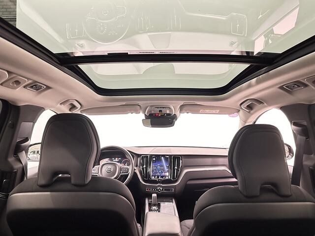 Volvo XC60 2.0 T6 Plug-in hybrid AWD Inscription Expression Panoramadak 360 Camera Head Up Display Trekhaak Navi Carplay Adaptive Cruise+Pilot Assist PDC VA 19" LM Velgen